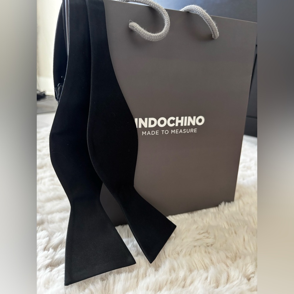 INDOCHINO black adjustable bow tie